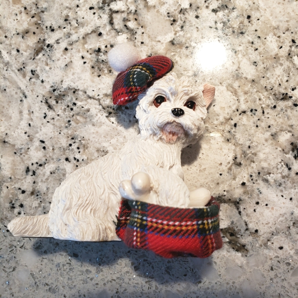 Scottie dog miniature figurine.
